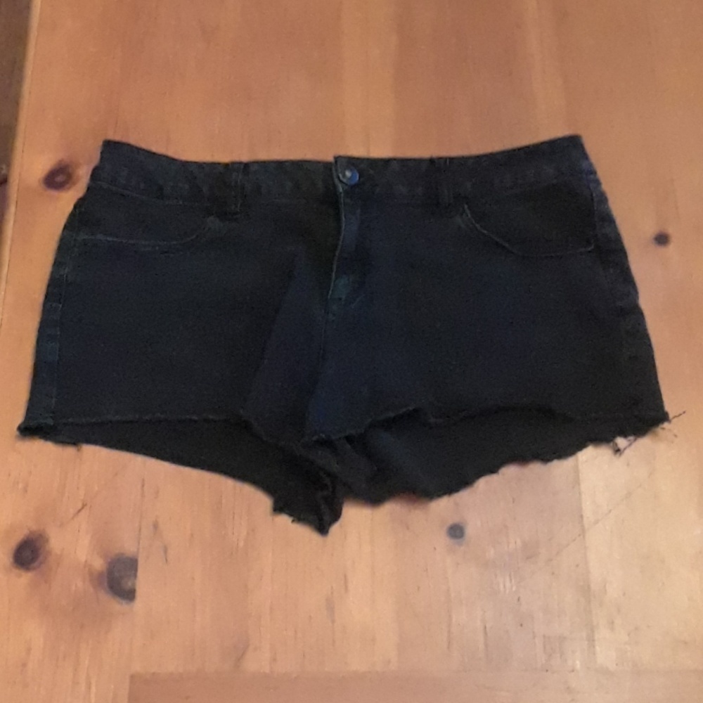 No Boundaries Shorts